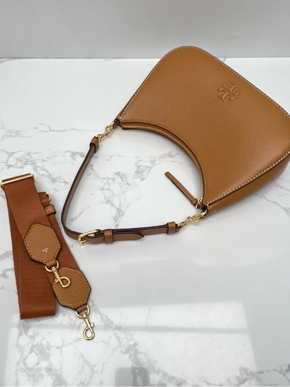 Tory Burch Saddle Shoulder Bag in Cognac